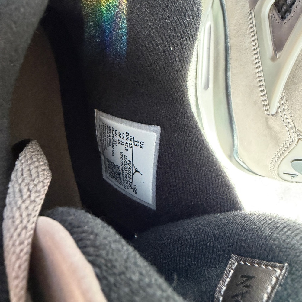 Air Jordan 4 Retro “Cave Stone & Black” - Picture 7 of 11
